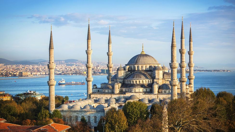 Winter in istanbulTour Packages - Book honeymoon ,family,adventure tour packages to Winter in istanbul|Travel Knits