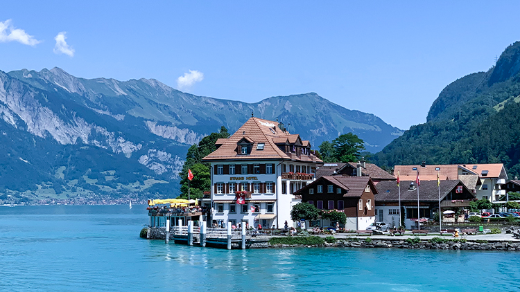 SwitzerlandTour Packages - Book honeymoon ,family,adventure tour packages to Switzerland|Travel Knits