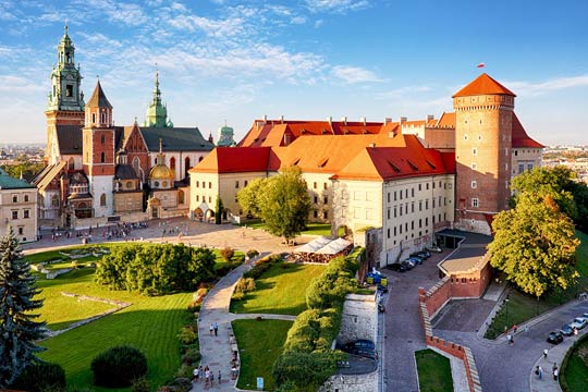 PolandTour Packages - Book honeymoon ,family,adventure tour packages to Poland|Travel Knits