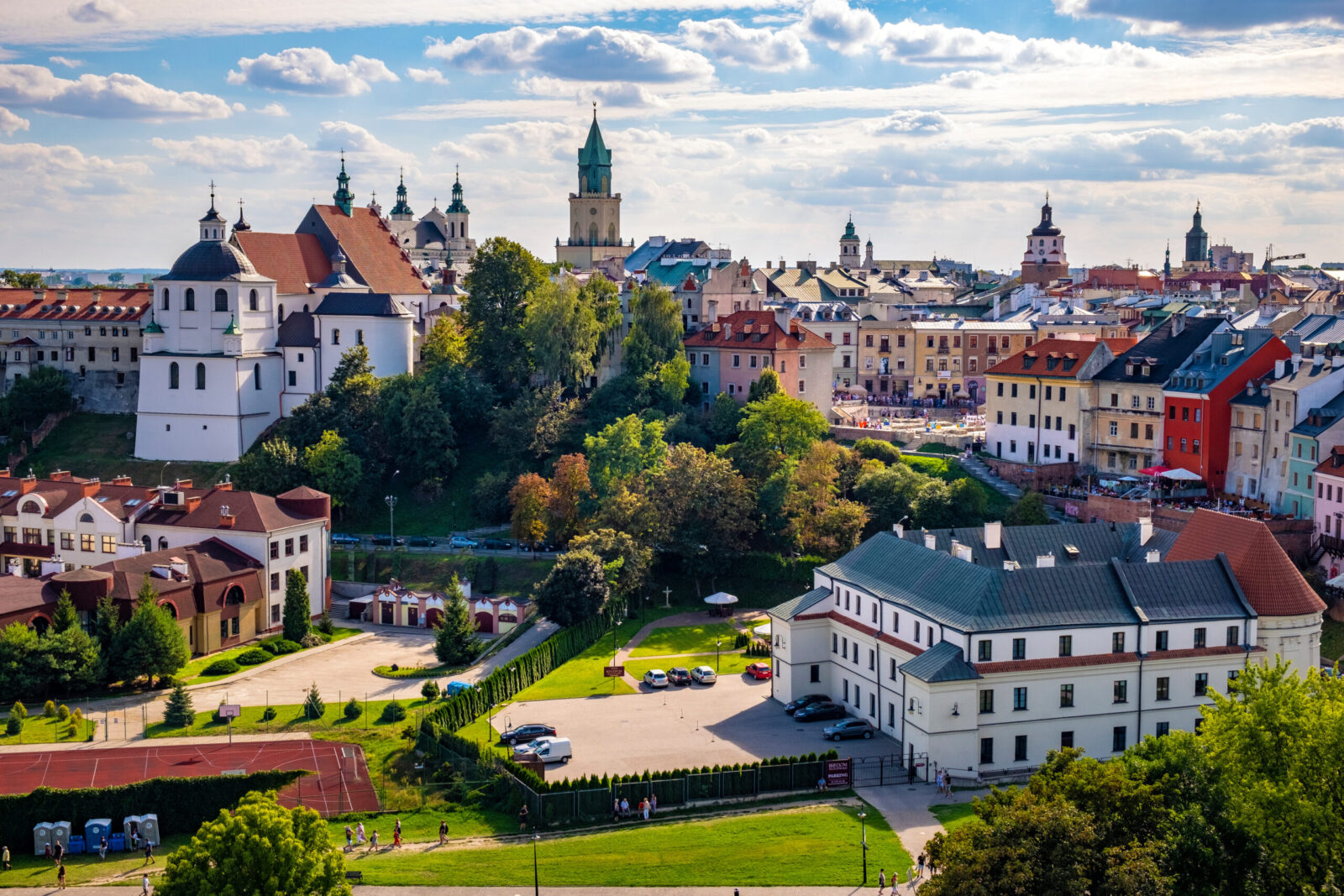 PolandTour Packages - Book honeymoon ,family,adventure tour packages to Poland|Travel Knits