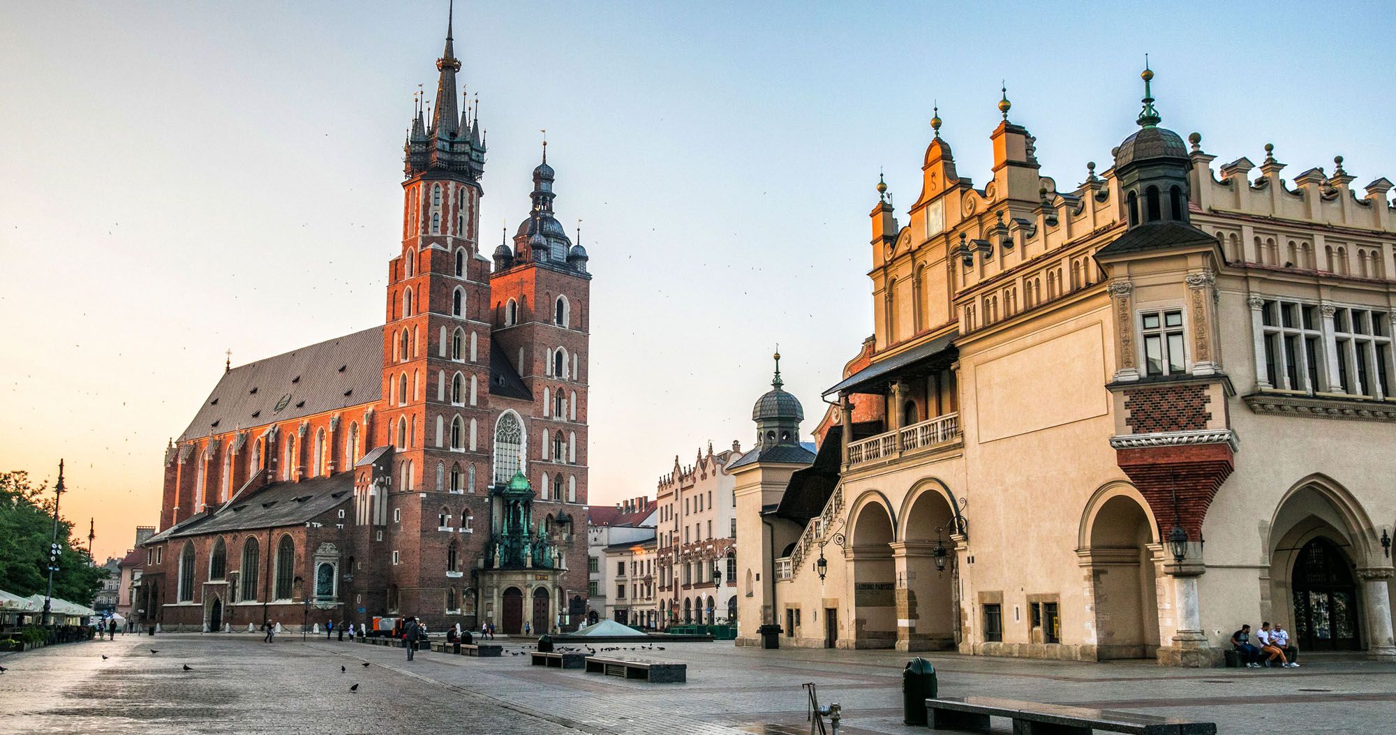 Poland Tour Packages - Book honeymoon ,family,adventure tour packages to Poland |Travel Knits